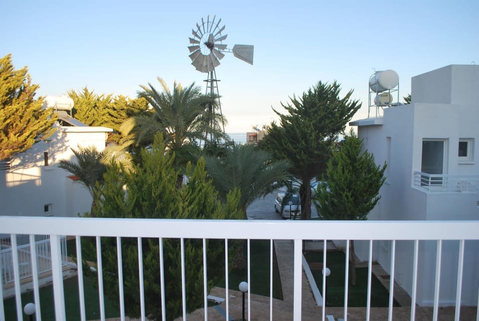 View (from property/room), Balcony/Terrace