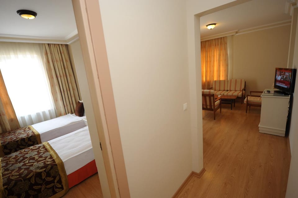 Living room, Bedroom