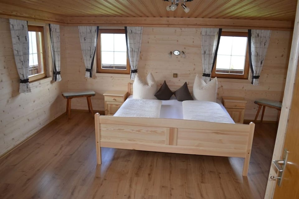 Property building, Living room, Bedroom