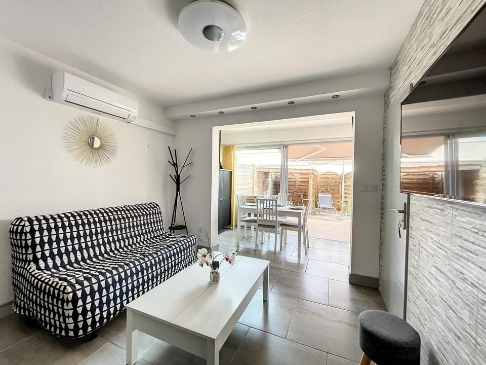 Appartement rénové tout confort avec piscine Apartment in Agde