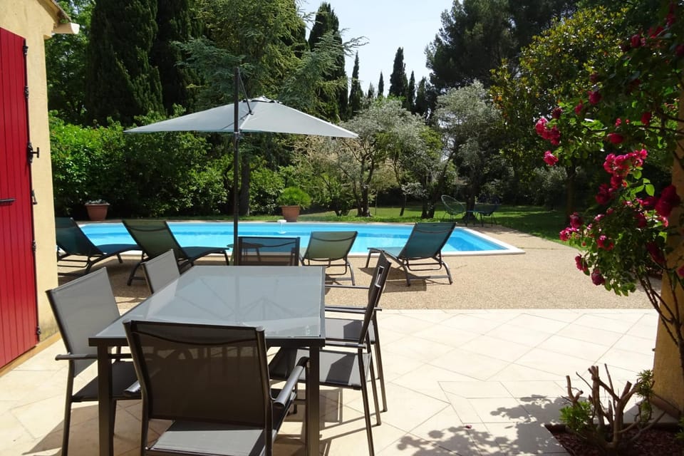 The Blue Tit - private swimming pool House in L'Isle-sur-la-Sorgue