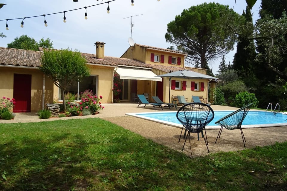 The Blue Tit - private swimming pool House in L'Isle-sur-la-Sorgue