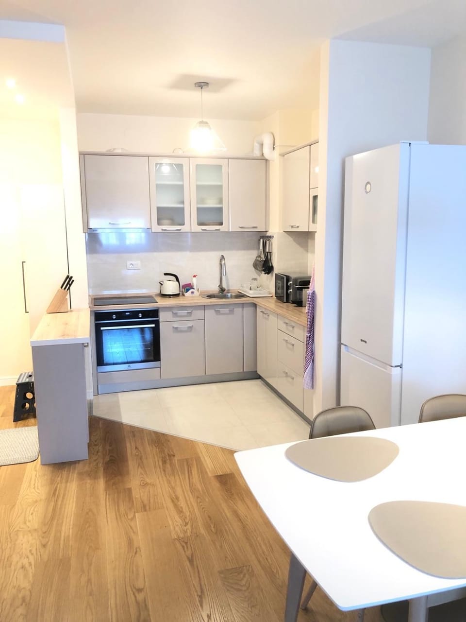 Kitchen or kitchenette