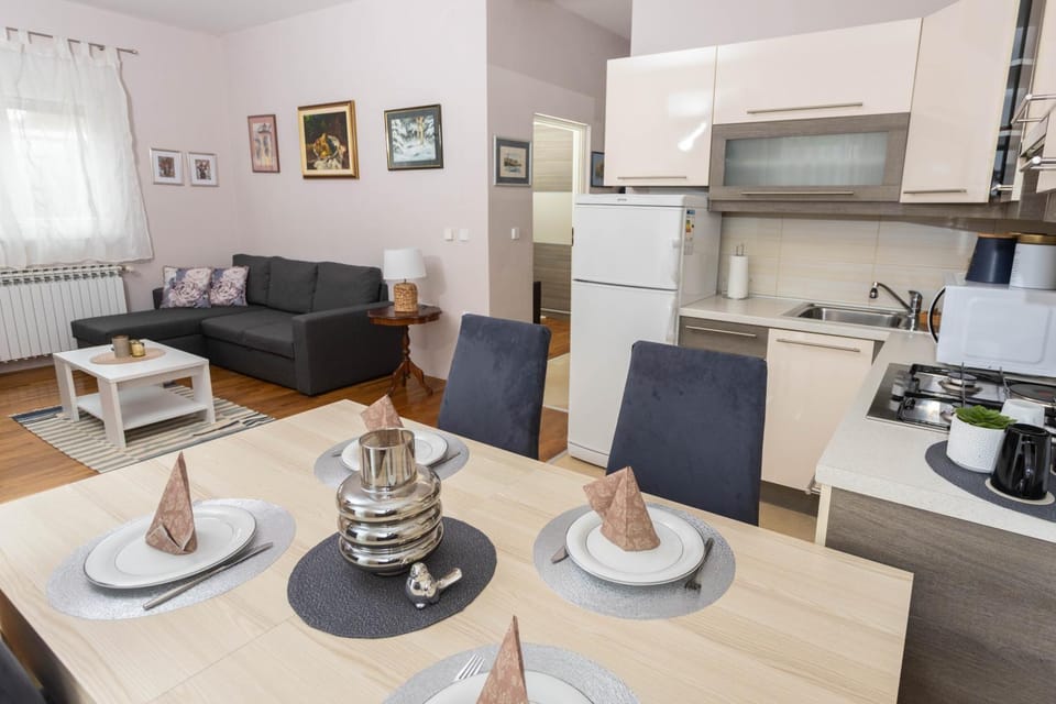 Apartman Gundulić Apartment in Croatia