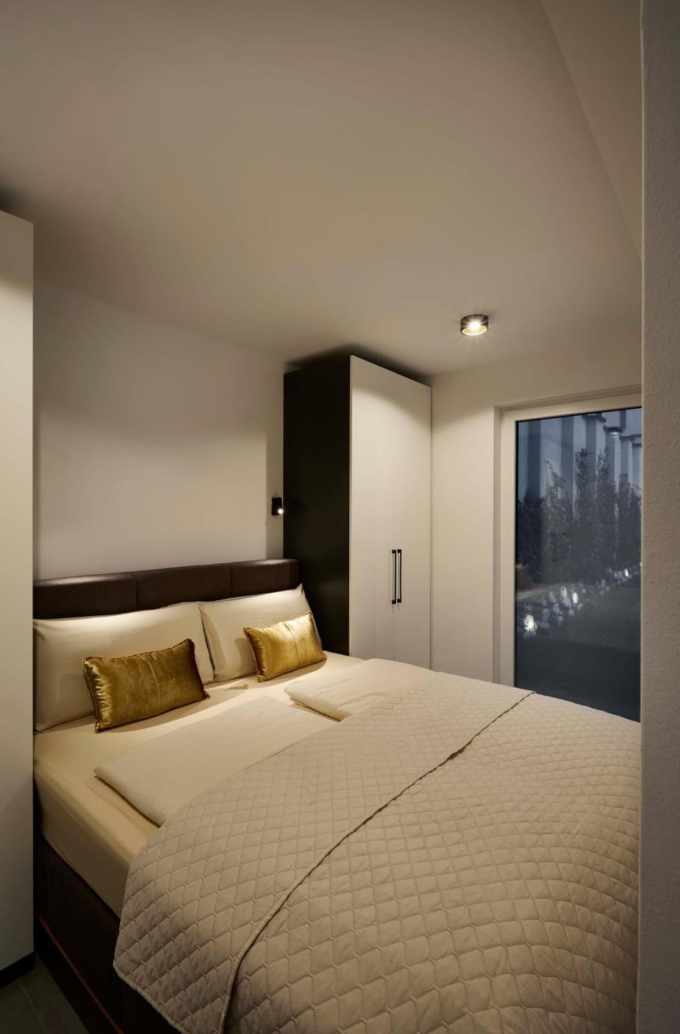 Bed, Bedroom, wardrobe
