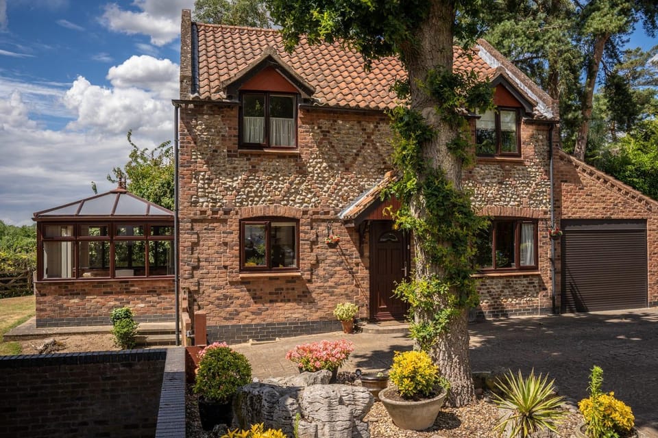 Property building, Garden