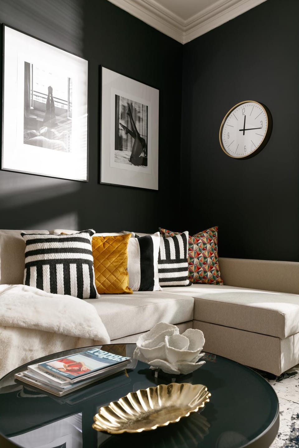 Living room, Decorative detail, Seating area