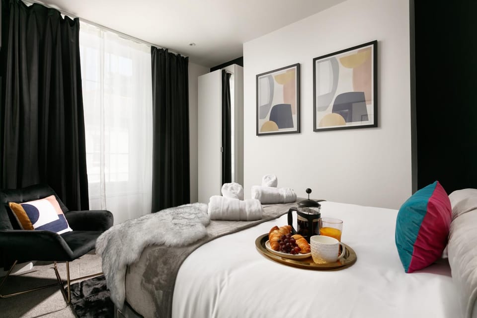 Bed, Decorative detail, Seating area, Bedroom, wardrobe