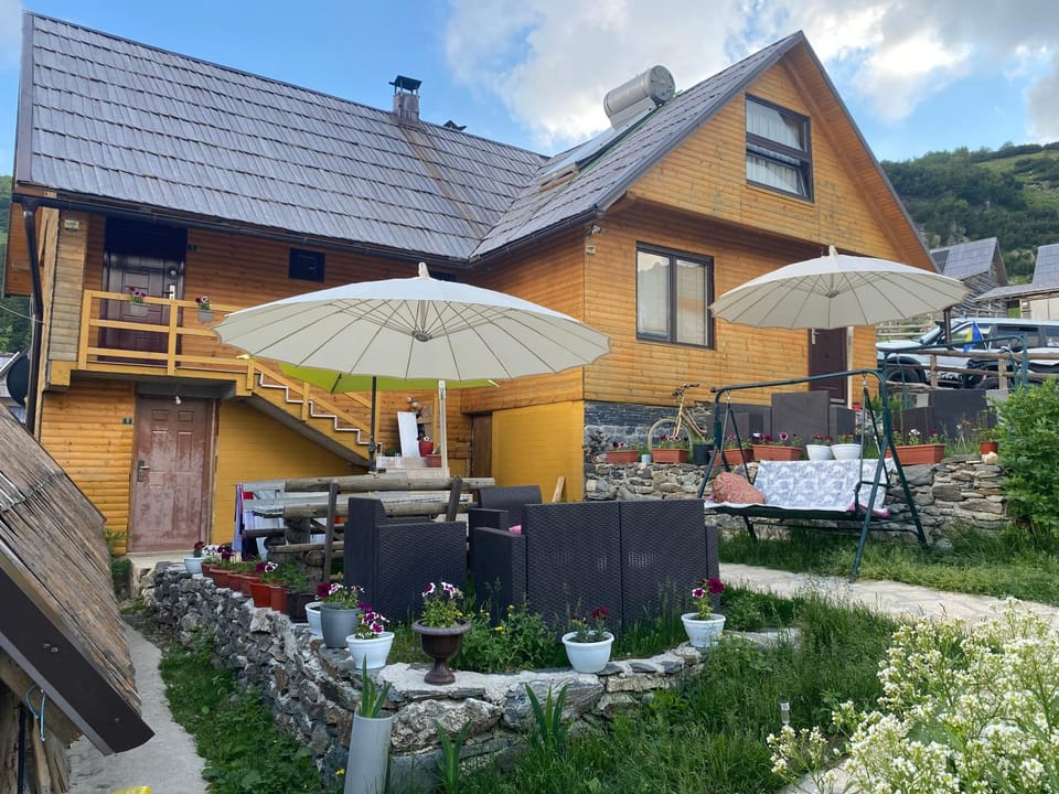 Prokoško jezero Zlatna koliba Apartment in Federation of Bosnia and Herzegovina