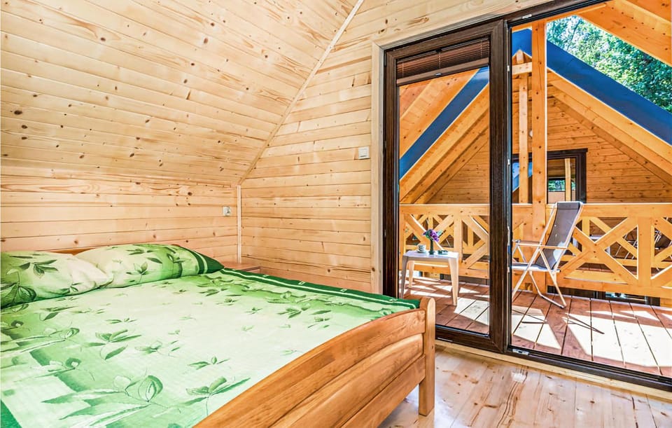 Beach Front Home In Pobierowo With Wifi House in West Pomeranian Voivodeship, Poland