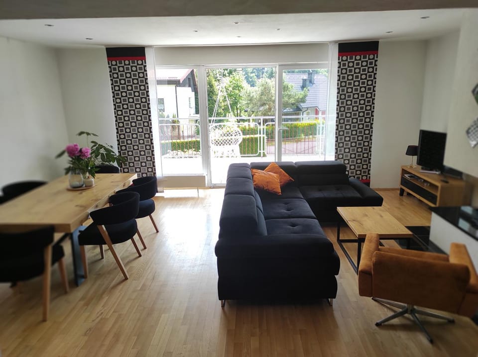 Activities, Billiard, Bowling, Seating area, Windsurfing, Guests, hair dresser