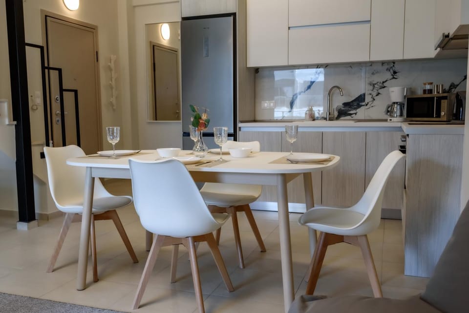 Kitchen or kitchenette, Communal kitchen