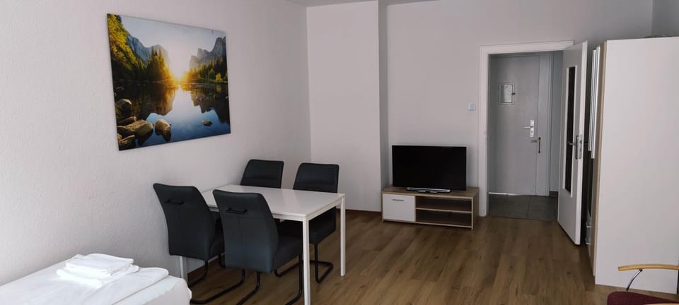 Othman Appartements Falkenstraße 26, 4.OG L Apartment in Hanover