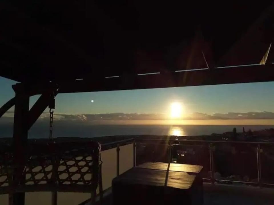 Panoramic Holidays - Deluxe 7 Apartment in Peyia