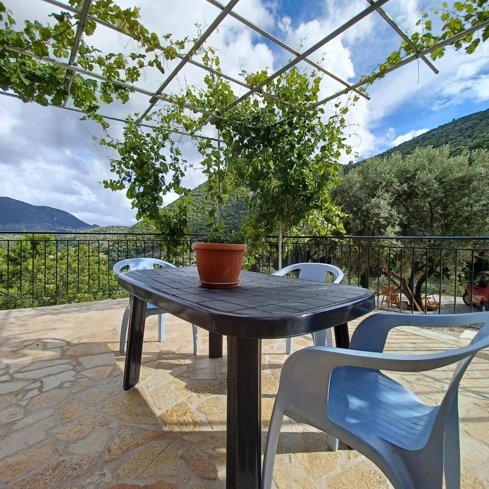 Patio, Natural landscape, Garden, View (from property/room), Mountain view
