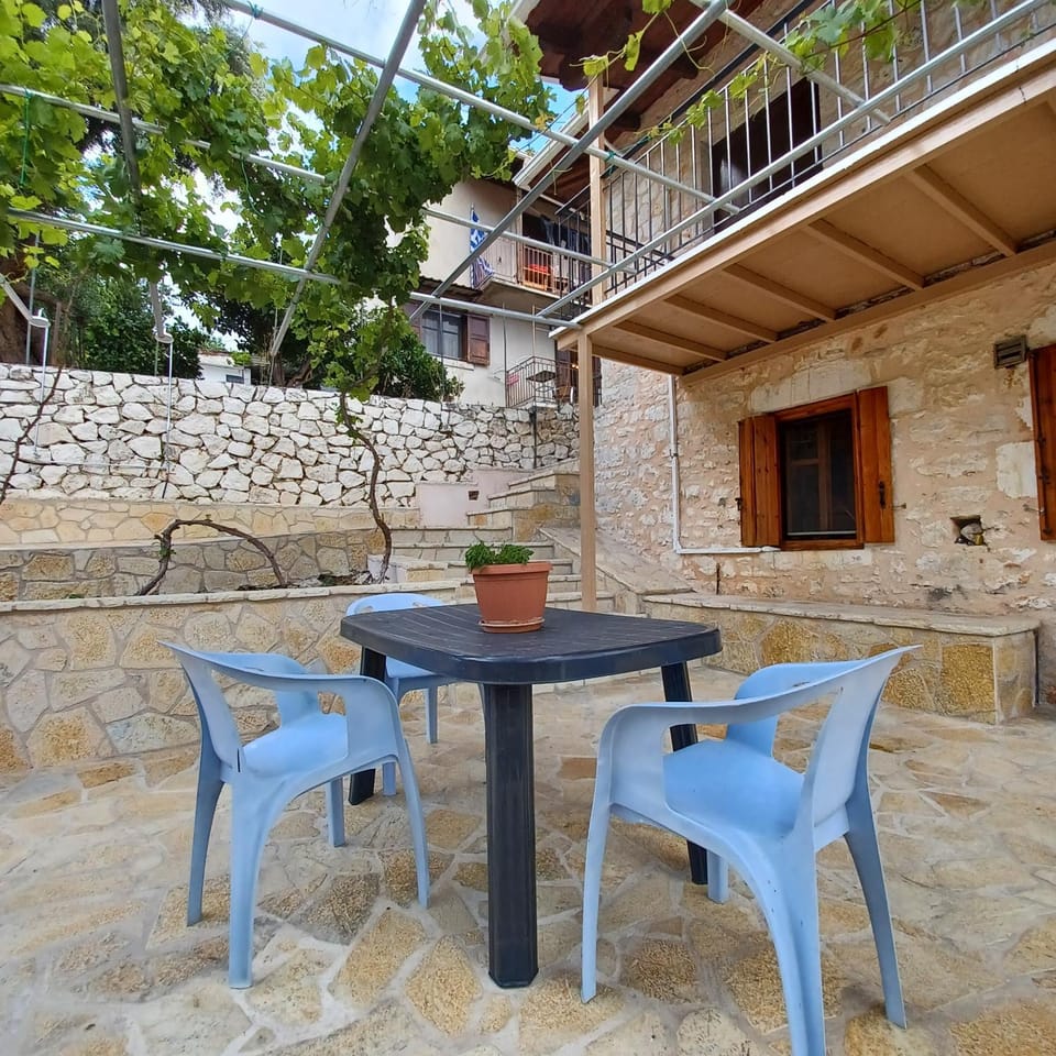 Property building, Patio, Garden, View (from property/room)
