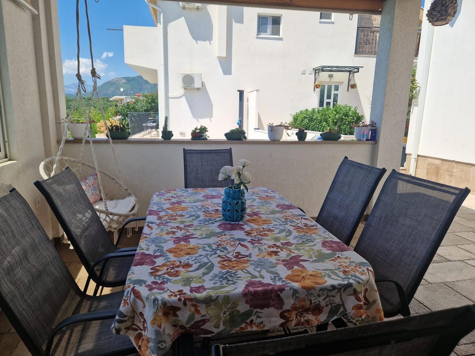 La Mer Apartments Kotor Apartment in Kotor Municipality