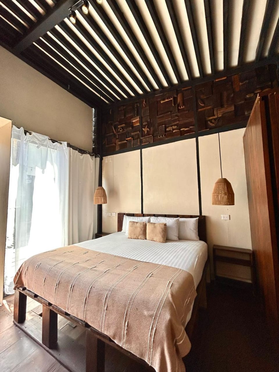 Bed, Photo of the whole room