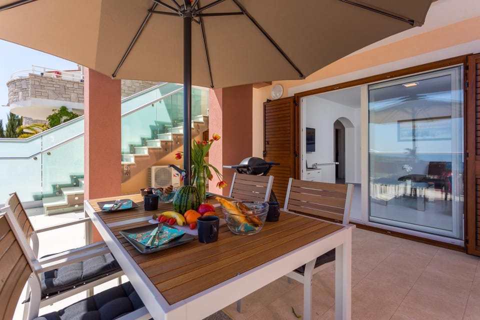 Bella Vista Apartments Bed and Breakfast in Istria County