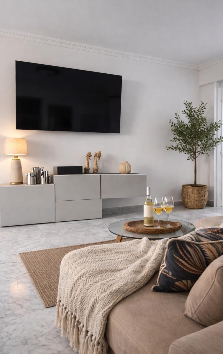 TV and multimedia, Living room, Seating area