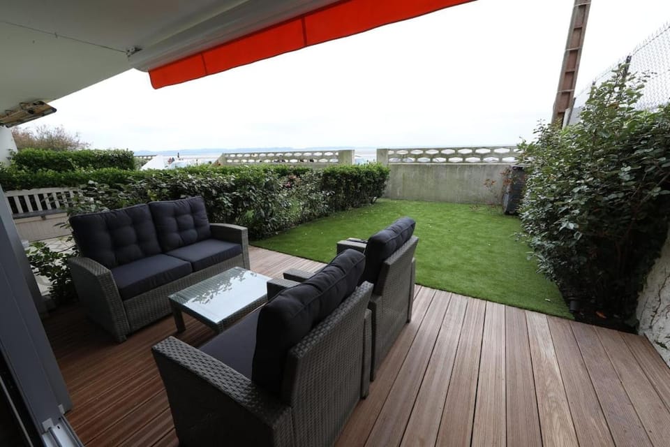 Garden, Garden view