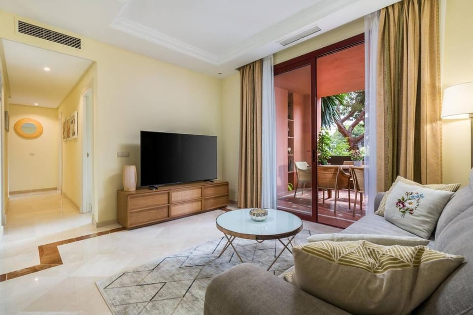 Elviria Beachfront 3 Pools 250m to Sand Apartment in Marbella