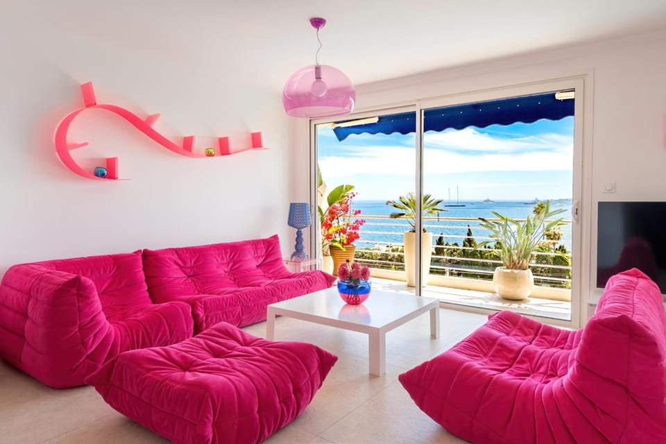 Royal Pink - Design- Vue de rêve - Parking gratuit Apartment in Cannes