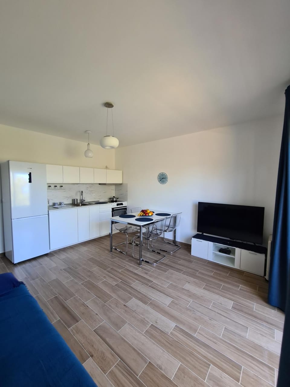 Kitchen or kitchenette, Living room, Dining area