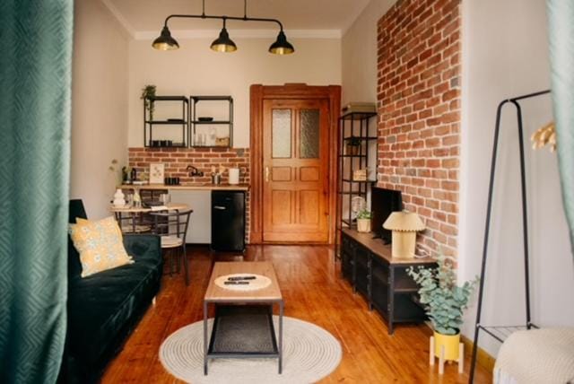 Kitchen or kitchenette, Bedroom