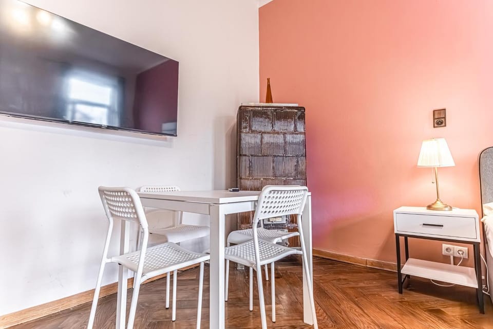 TV and multimedia, Seating area, Dining area, furniture