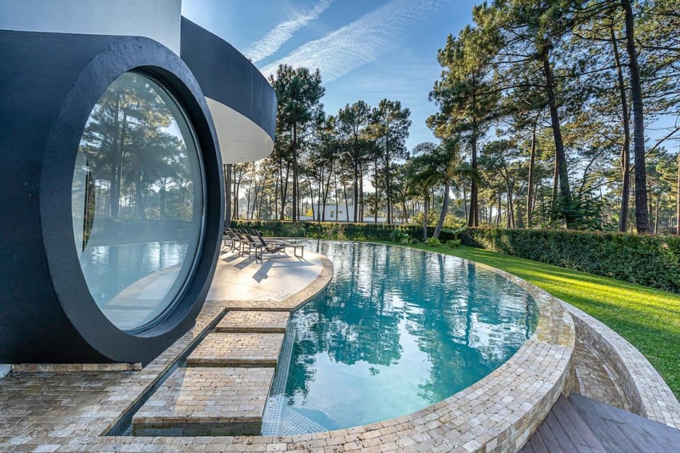5br Golf & Pool Villa in Caparica | By Airnest Villa in Setubal District