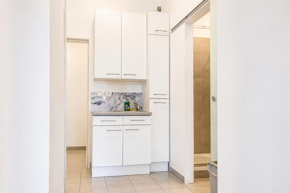Kitchen or kitchenette, stove