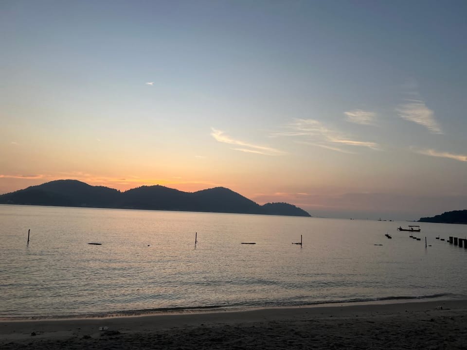 Omari - Tiara Bay Marina Island Lumut Homestay Villa in Perak