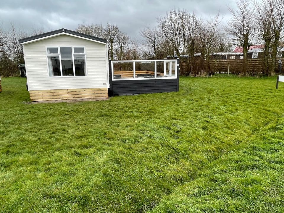 Traumlage neues Ferienhaus Nr45 Meerblick und Meerlage, eingezäunt uWindfang House in North Holland (province)