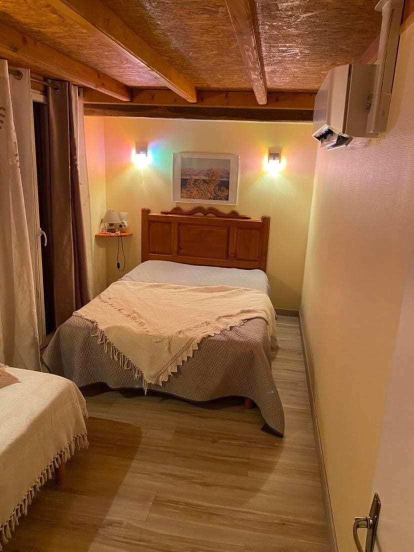 GITE A LA FERME Bed and Breakfast in Occitanie