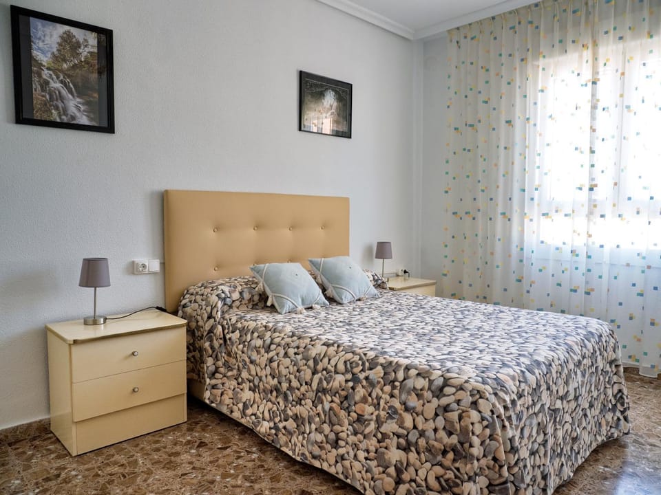 Bed, Photo of the whole room, Bedroom, furniture