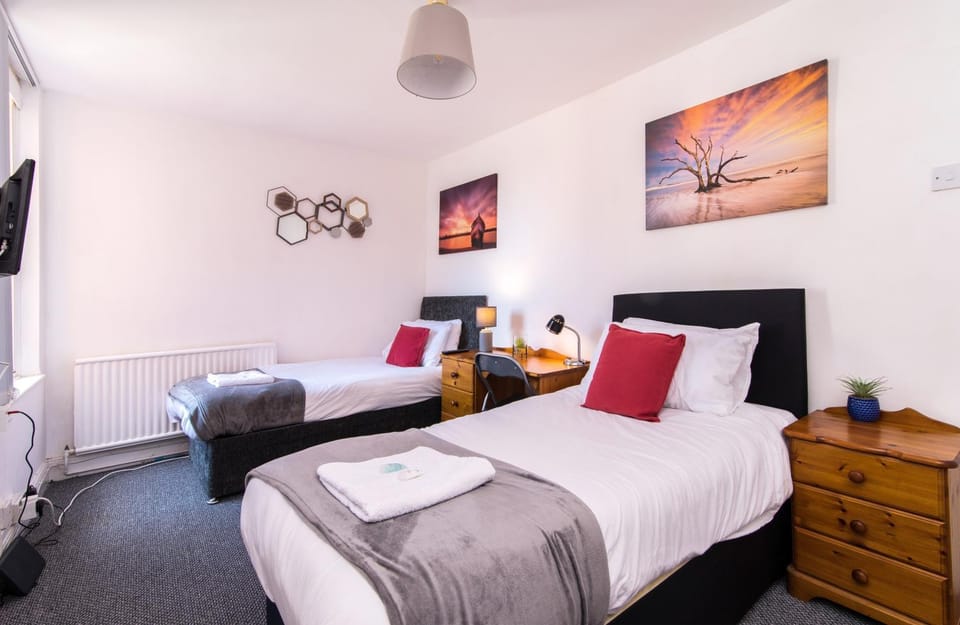 2Bed Contractor Flat - East Midlands Airport - Castle Donington central Apartment in South Derbyshire District