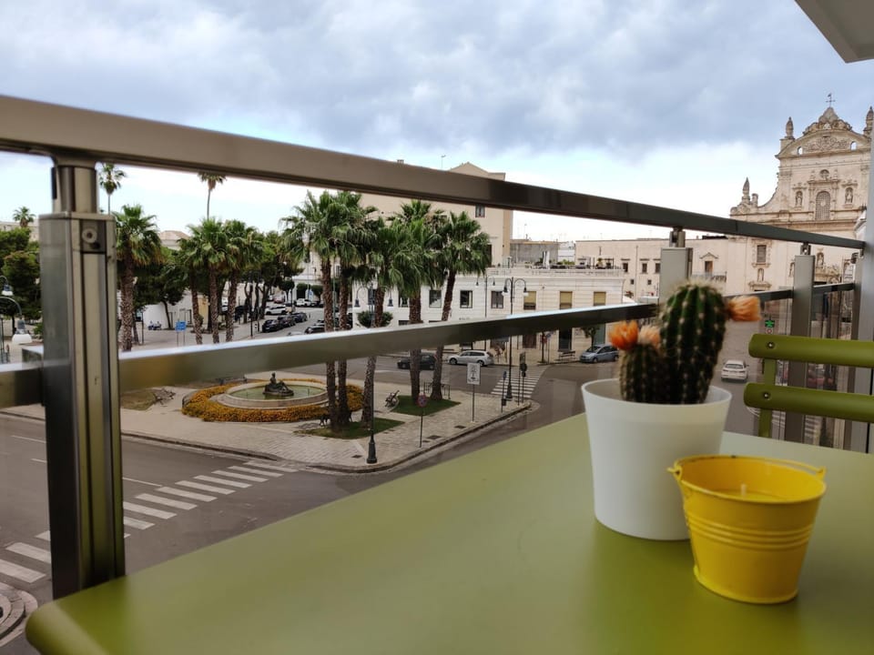 Balcony/Terrace, City view