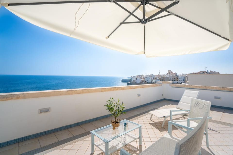 View (from property/room), Balcony/Terrace, Sea view