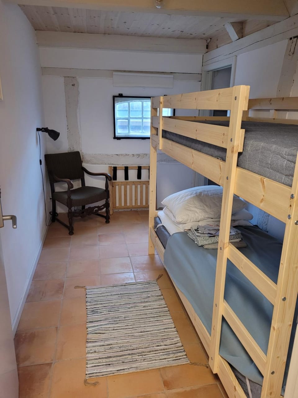 Bed, Bedroom, bunk bed