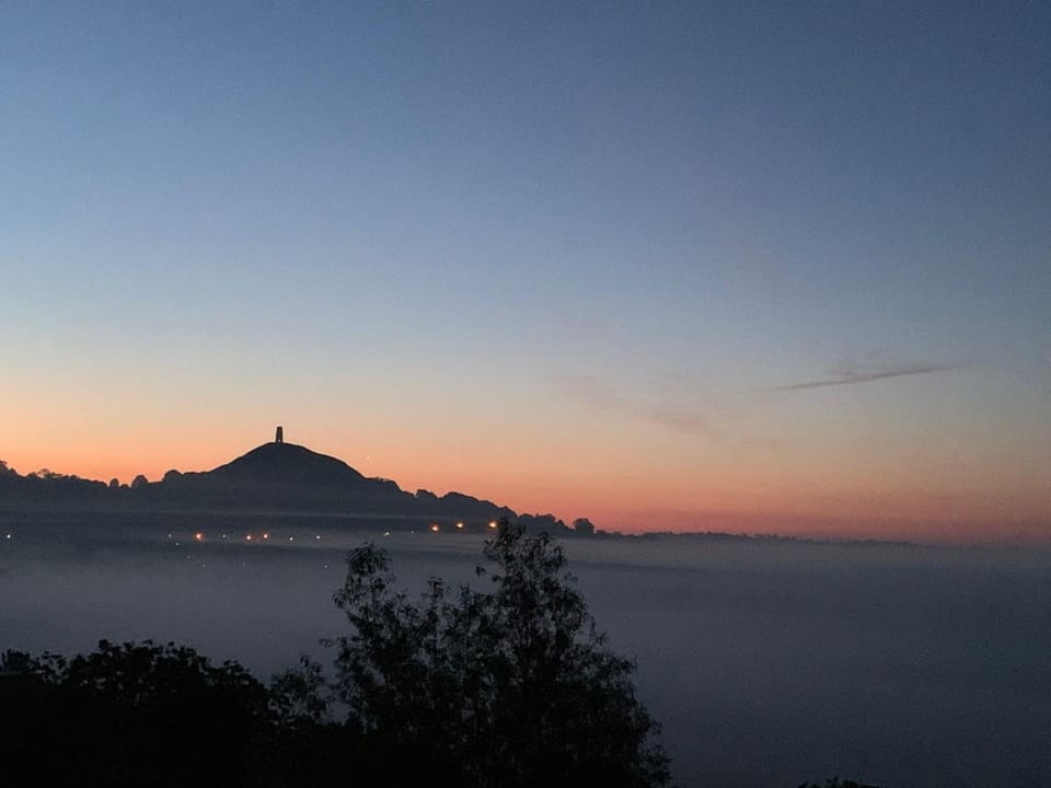 Nearby landmark, Natural landscape, View (from property/room), Balcony/Terrace, Sunrise