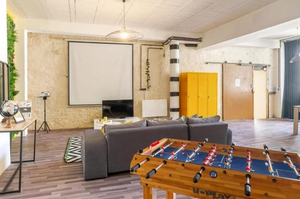 LOFT SALLE FITNESS BILLARD RERC VIDEOPROJECTEUR Apartment in Île-de-France