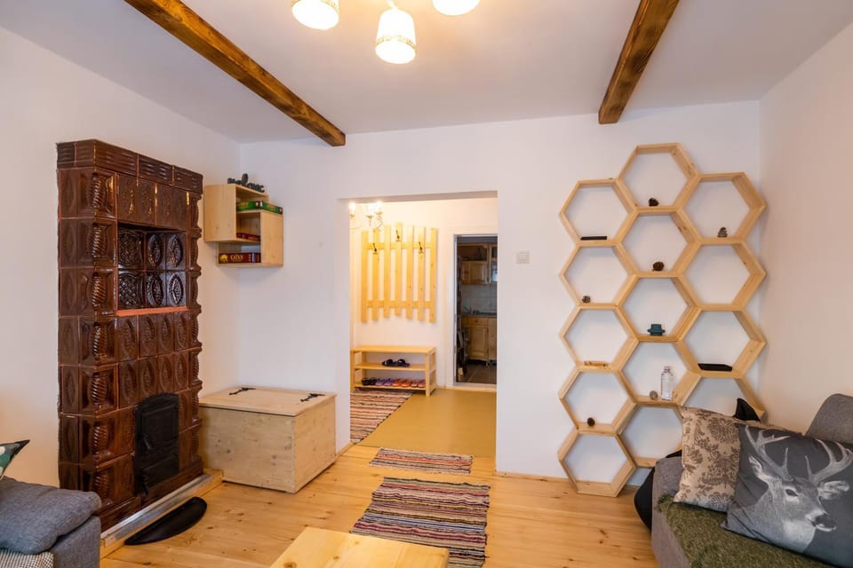 Communal lounge/ TV room, Living room, Seating area