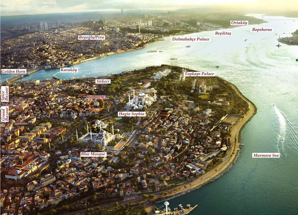 Nearby landmark, Restaurant/places to eat, Neighbourhood, Natural landscape, Beach, Area and facilities, Shopping Area, Swimming pool