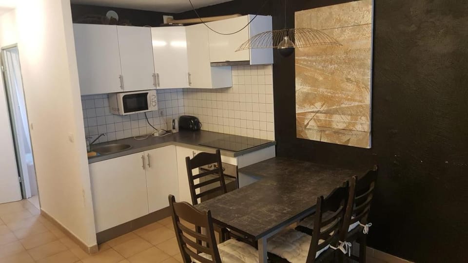 Studio à Calvi proche de la mer et des commerces Apartment in Calvi