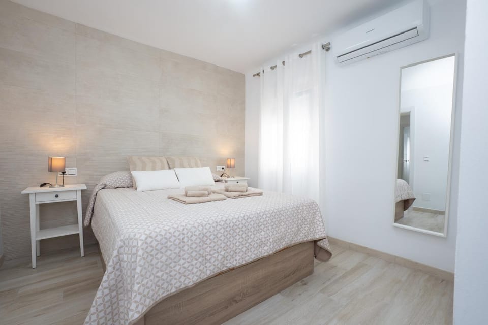 Bed, Photo of the whole room, Bedroom, towels, wardrobe, air conditioner