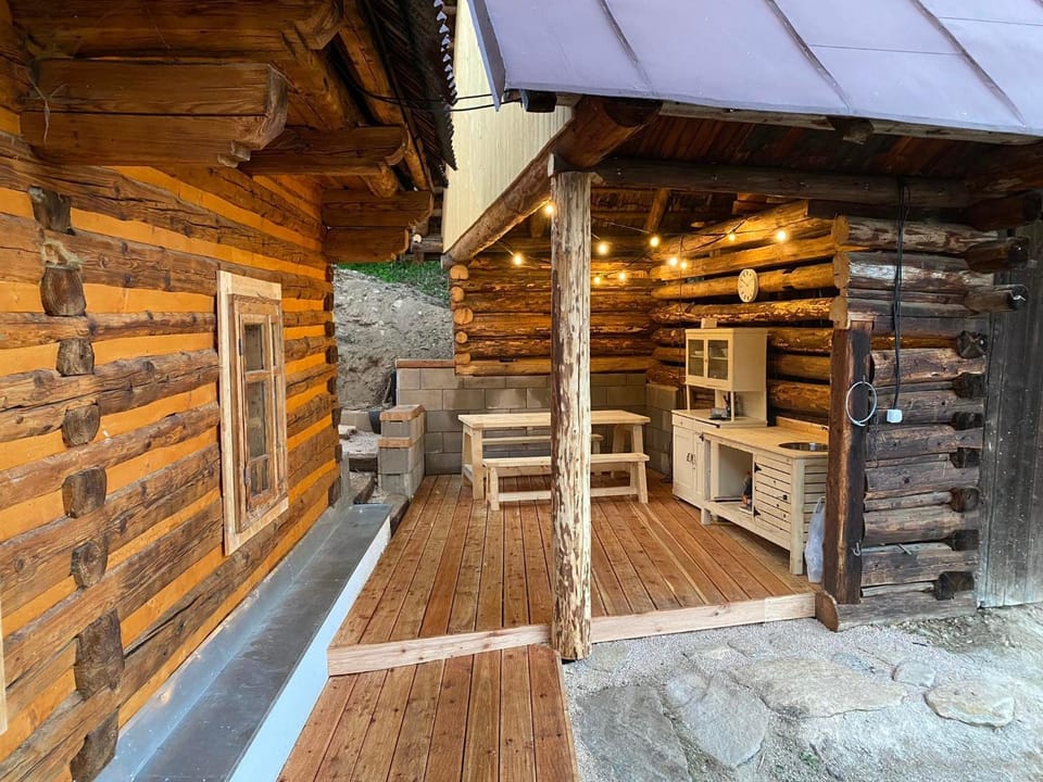 Patio, BBQ facilities, Balcony/Terrace