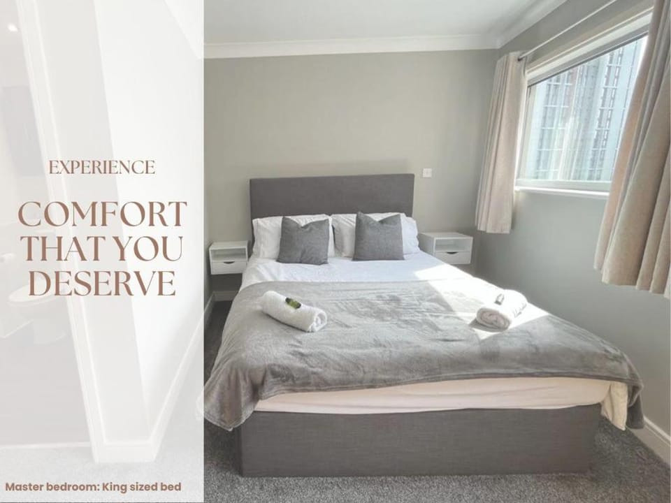 Ultra-Luxury City centre 2 bed apartment, with FREE parking Apartment in Cardiff