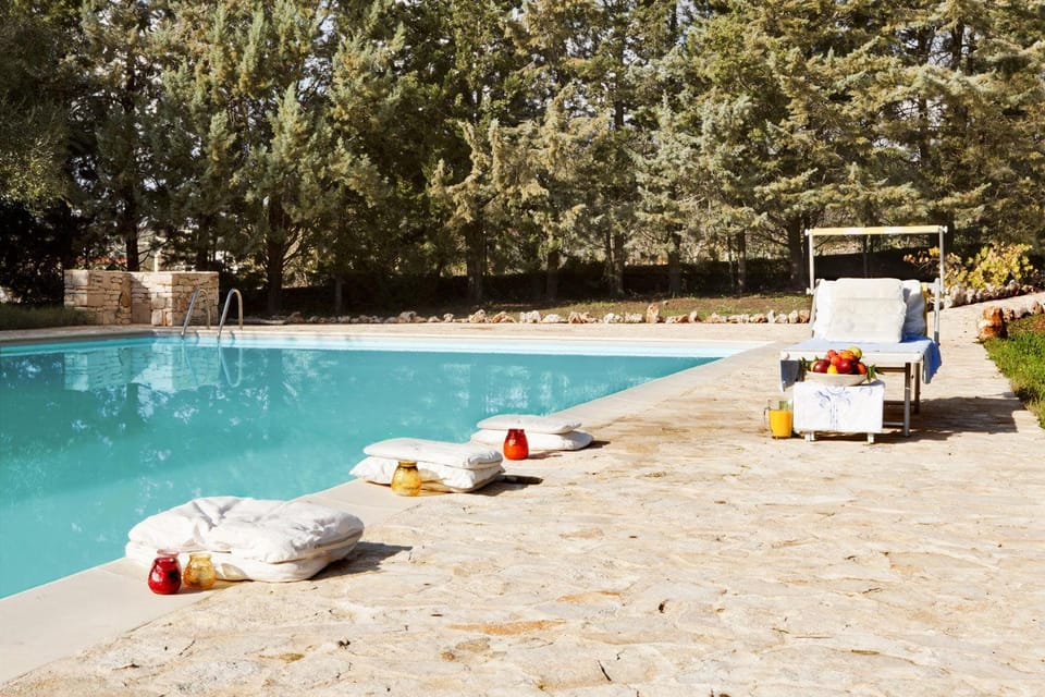 Facade/entrance, Swimming pool, Swimming pool