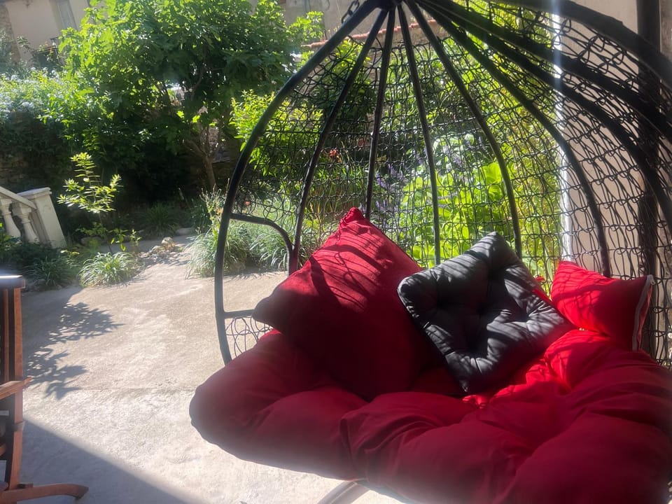 Sculptors Retreat Apartment in Céret